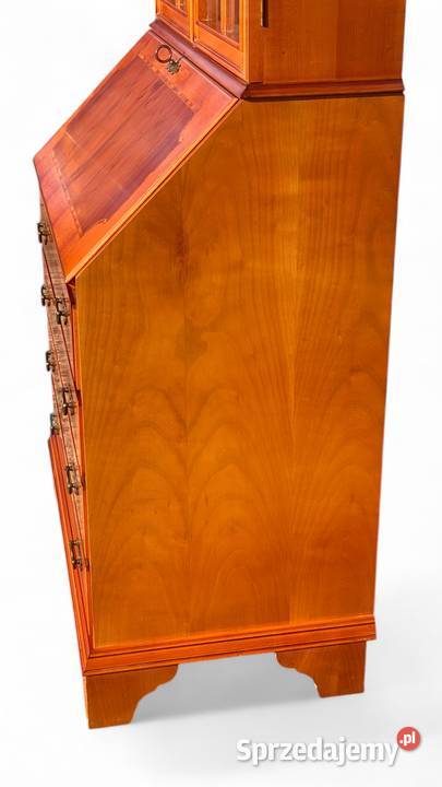 Sekretarzyk z witryną w angielskim stylu Gryfice