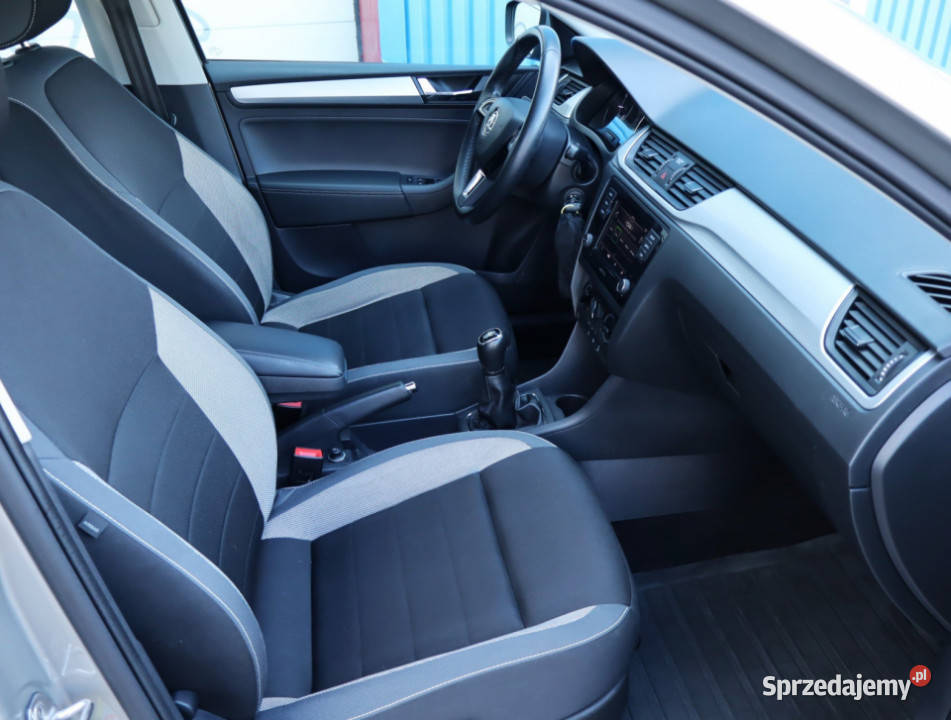 Skoda Rapid 10 TSI komputer pokładowy Rapid łódzkie Łódź