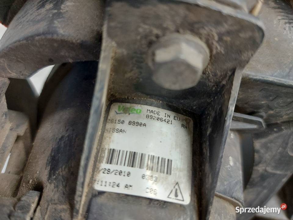 NISSAN QASHQAI J10 10r halogen prawy 261508990A osobowe sprzedam