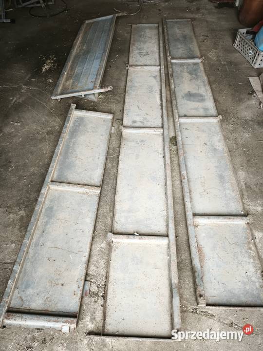 Sprzedam borty nadstawki do rozrzutnika nieuszkodzony Łomża