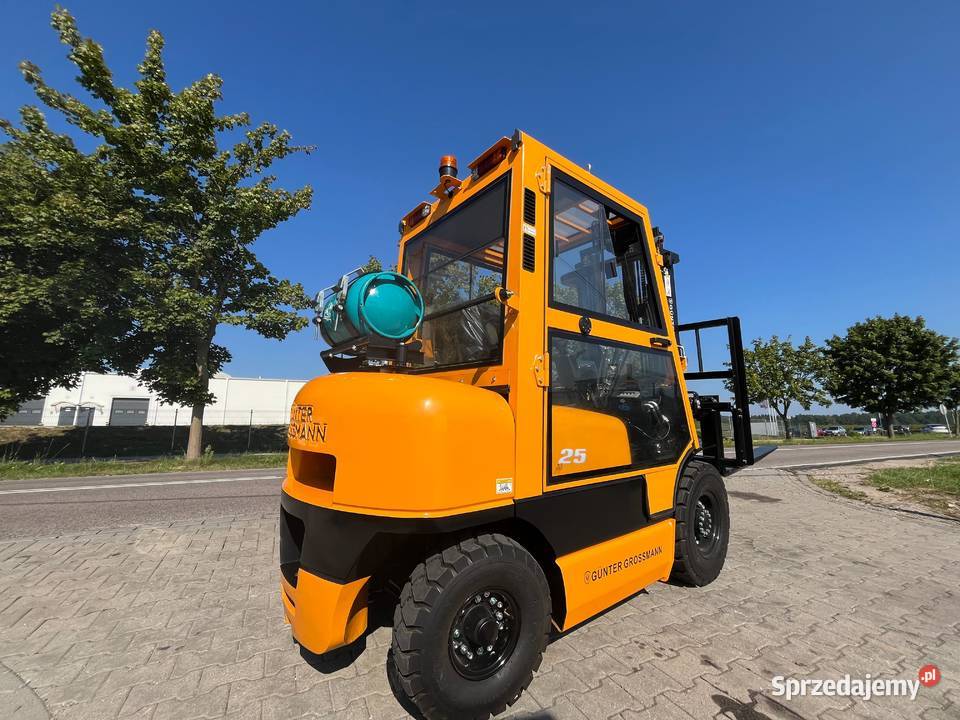 Nowy wózek widłowy z kabiną 25T 3m LPG Gunter Kraków