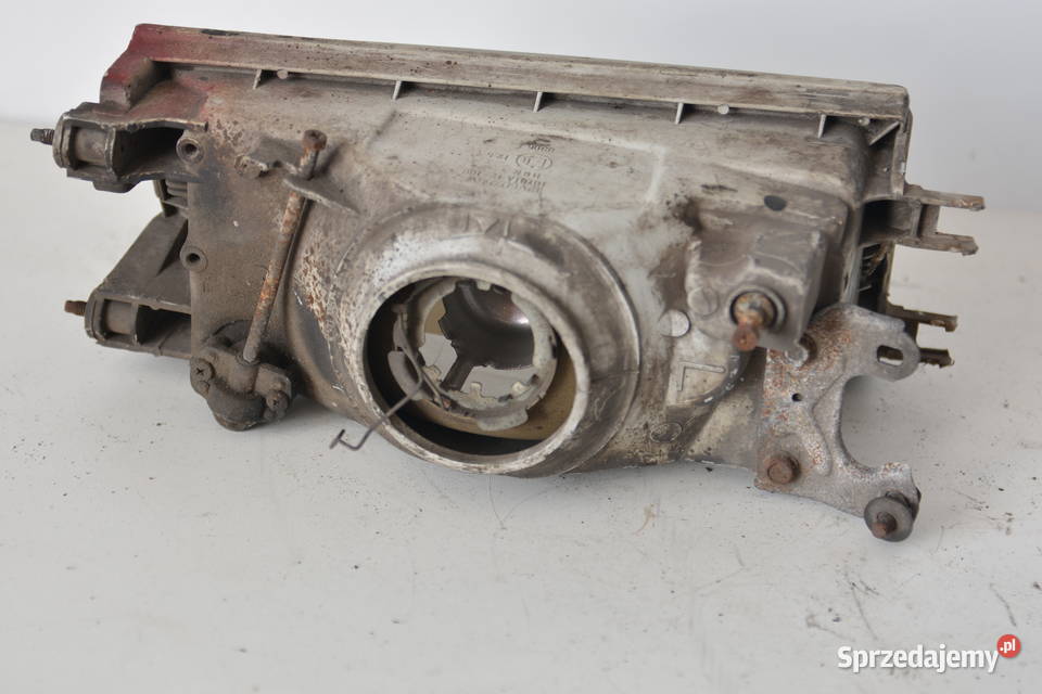 REFLEKTORY LAMPY TOYOTA COROLLA E8 osobowe Lampy przednie Myszków sprzedam