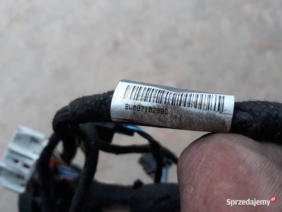 AUDI A4 B9 WIĄZKA INSTALACJA DRZWI 8W0971029BD Międzychód