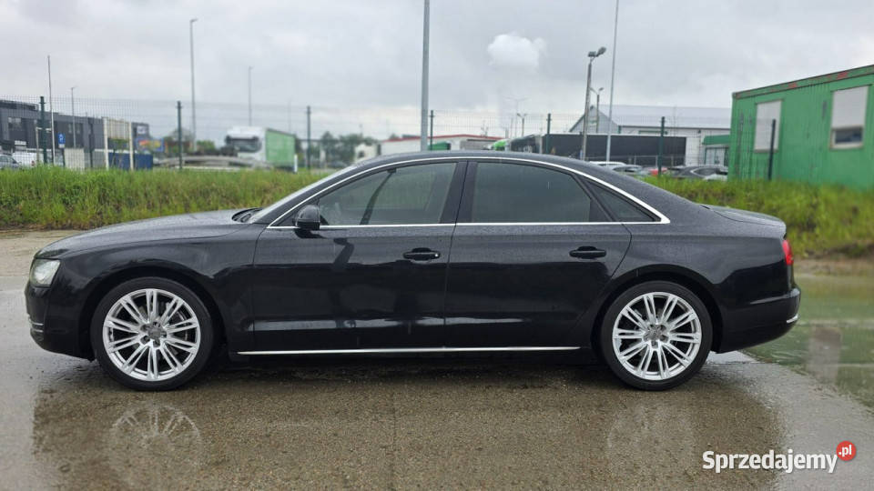 Audi A8 bogate wyposazenie super stan czujnik parkowania pomorskie Lębork