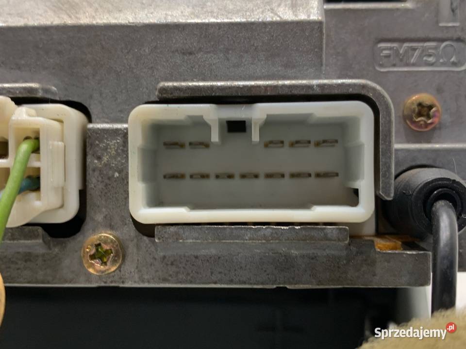 RADIO TOYOTA YARIS I 861200D140 9905 ODTWARZACZ