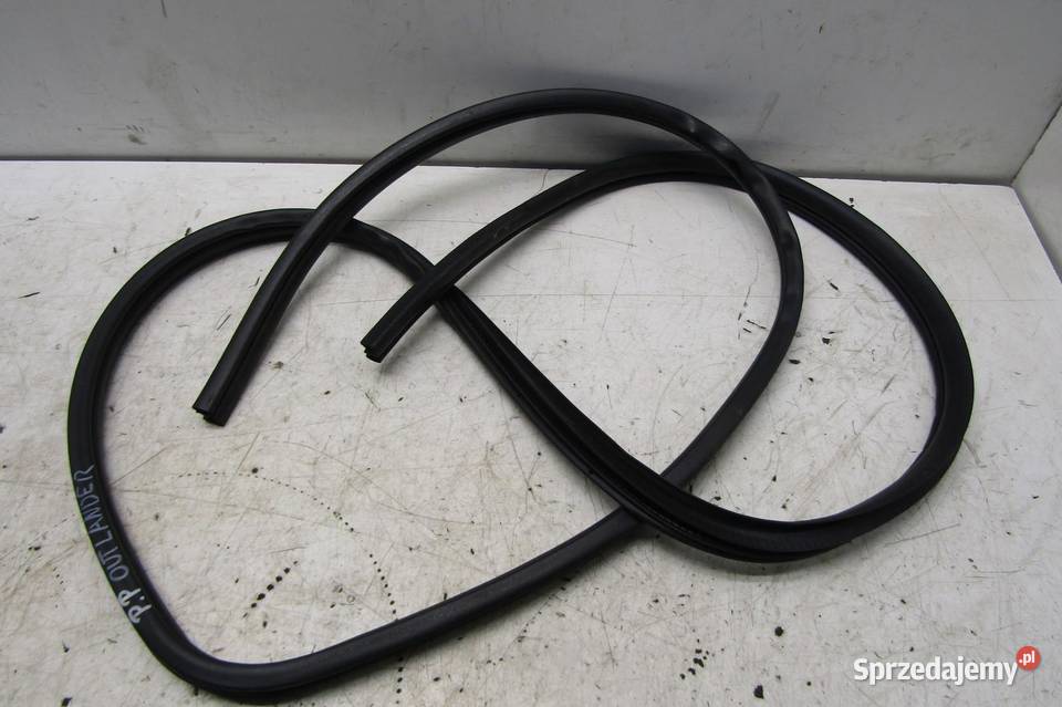 USZCZELKA DRZWI PRAWY PRZÓD PRZEDNIA MITSUBISHI