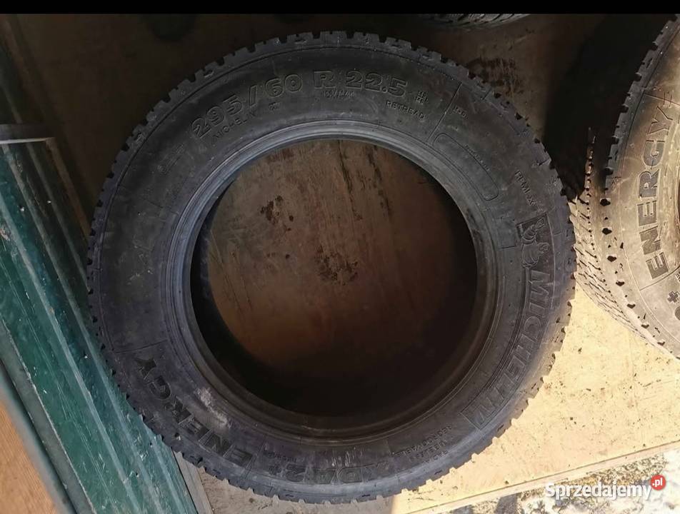 Opony ciężarowe naczepa Michelin 225 cala 225 Iwaniska