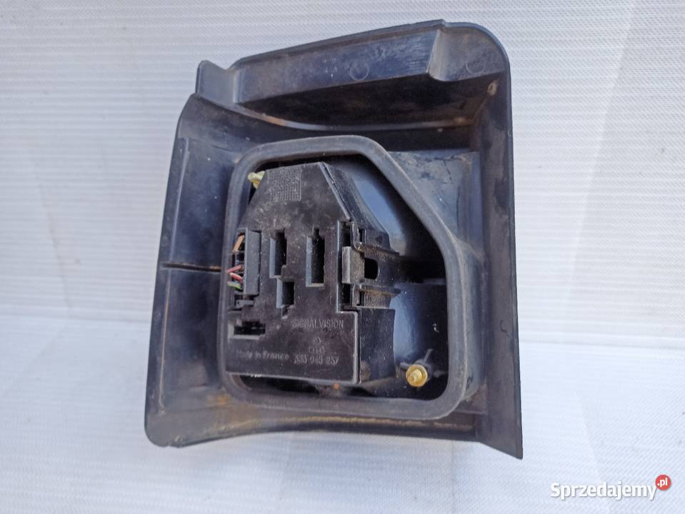 VW Passat B3 Variant kombi lampa tył tylna prawa