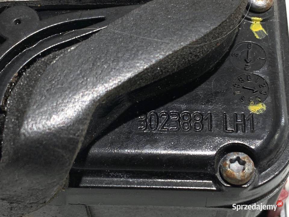 ZAMEK DRZWI LEWY PRZÓD OPEL INSIGNIA A Hatchback sprzedam