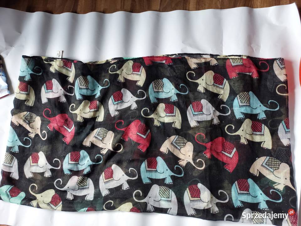 Komin czarny w słonie