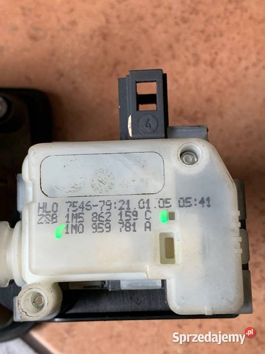 Zamek KLAPY TYŁ Seat IBIZA III 1M5862159C Karoseria Margonin sprzedam
