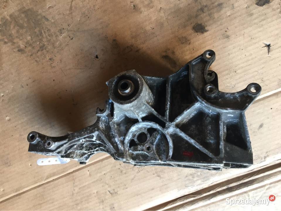 Łapa alternatora Passat b5 FL 19TDI 038908143AE Chojnice sprzedam