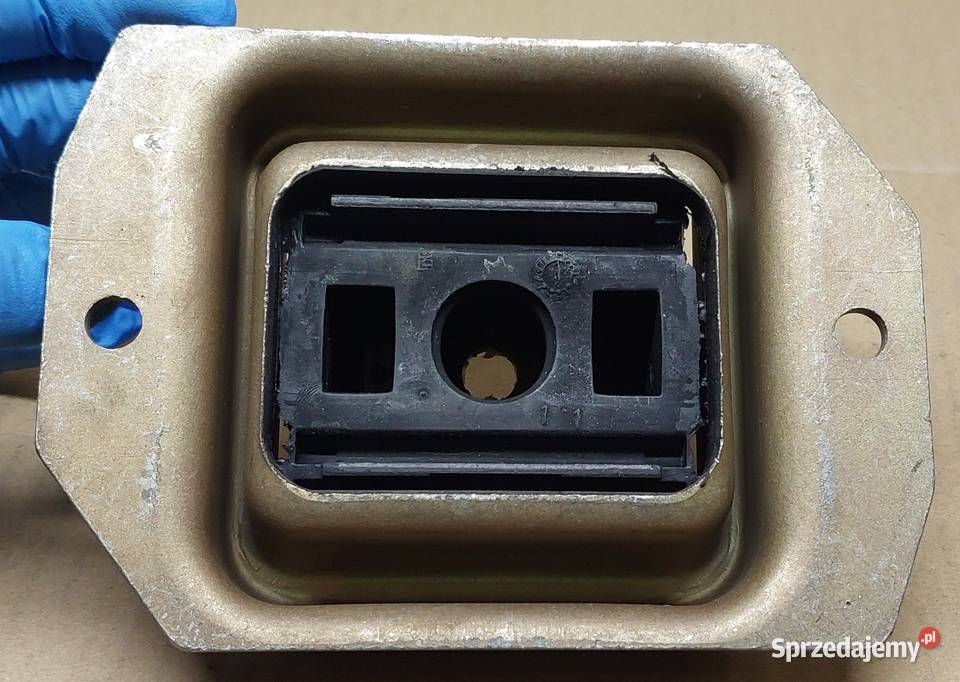 PODUSZKA TYLNEJ BELKI PEUGEOT 405 4X4 515125 tuleje i poduszki Mielęcin