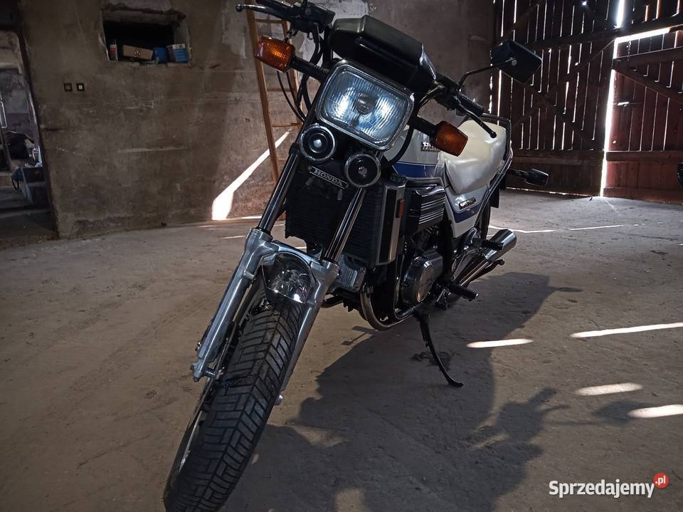 Honda VF 750 sabre Korczyska