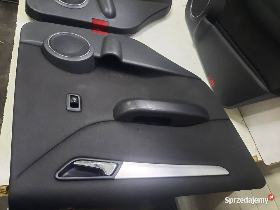 MERCEDES B KLASA W245 BOCZEK TAPICERKA DRZWI osobowe Włoszczowa