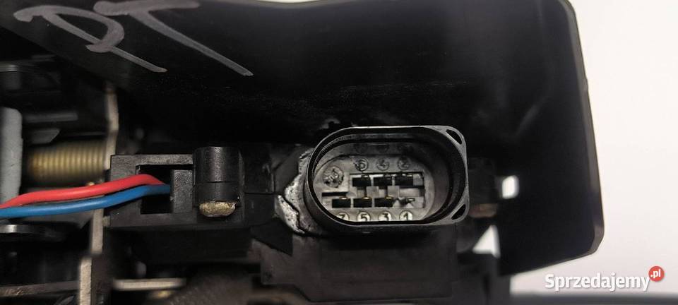 ZAMEK DRZWI PT AUDI A4 B6 8E0839350 osobowe