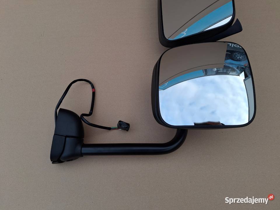 MERCEDES ATEGO LUSTERKO ZEWNĘTRZNE PRAWE Bieleń