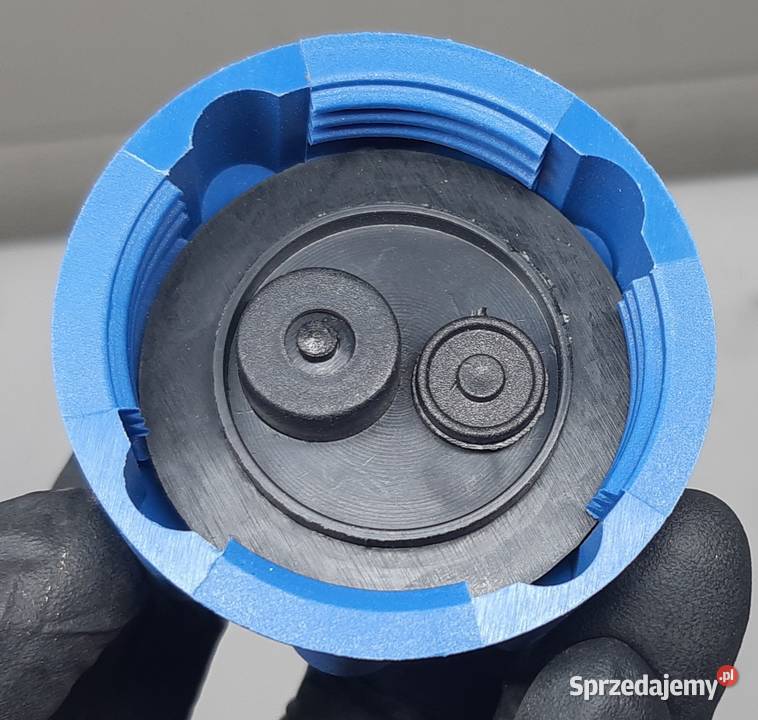 KOREK ZBIORNIKA PŁYNU CHŁODNICZEGO ALFA 145 146 osobowe dolnośląskie Mielęcin