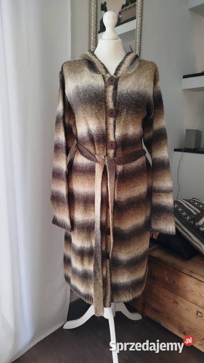 Brązowy sweter płaszcz z kapturem 52 xxxl Rozmiar 52 sprzedam