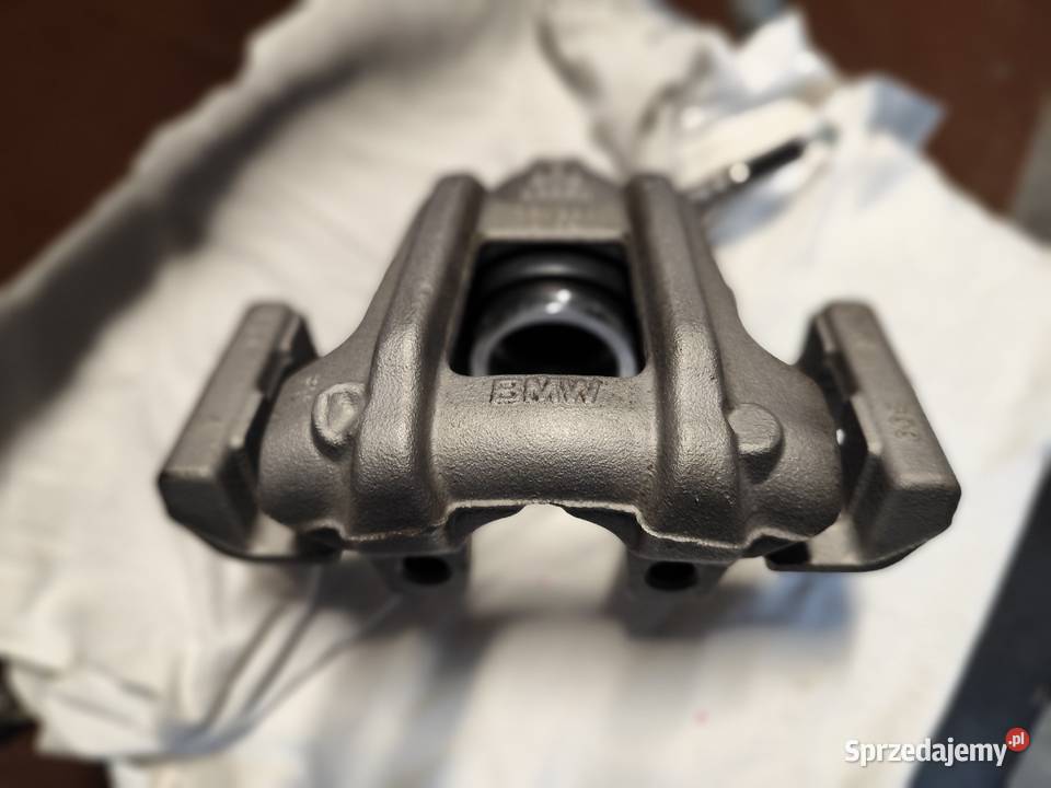 Zacisk hamulcowy BMW F30 silnik n47 orginał osobowe sprzedam