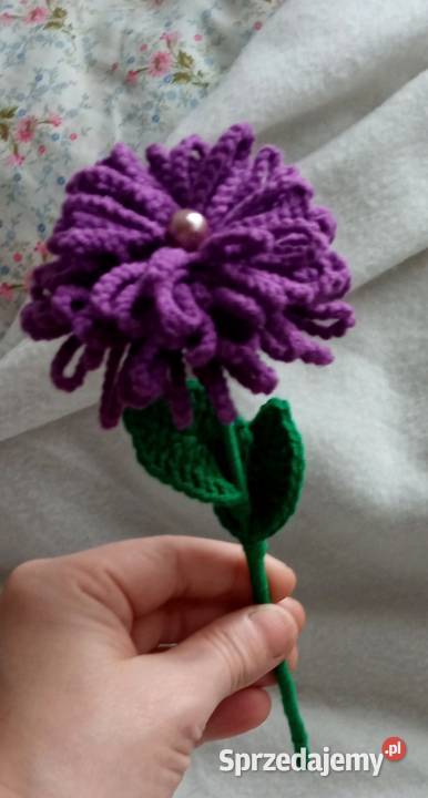 Kwiatek na szydełku