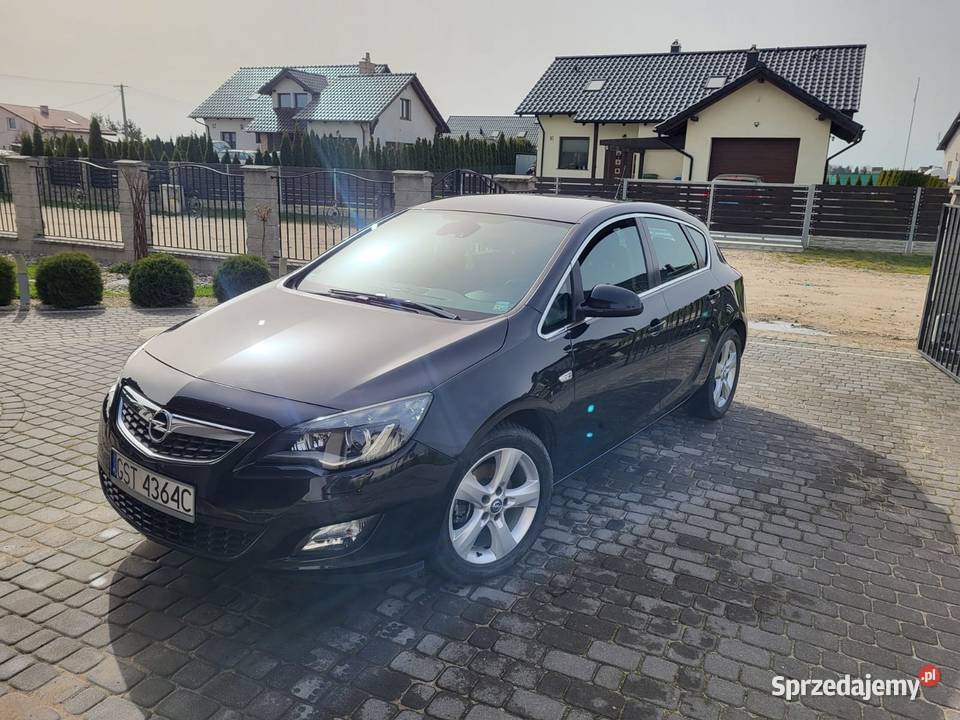 Opel Astra J 16 turbo benzyna 180 manualna Pinczyn
