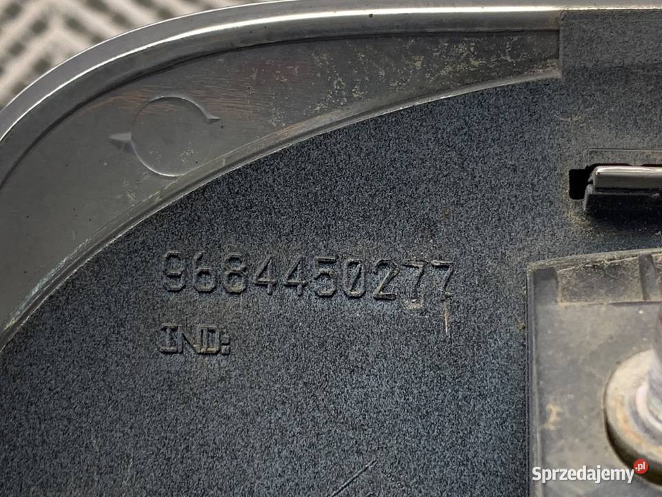 LISTWA KLAPY TYŁ CITROEN C3 PICASSO Minivan Karoseria sprzedam