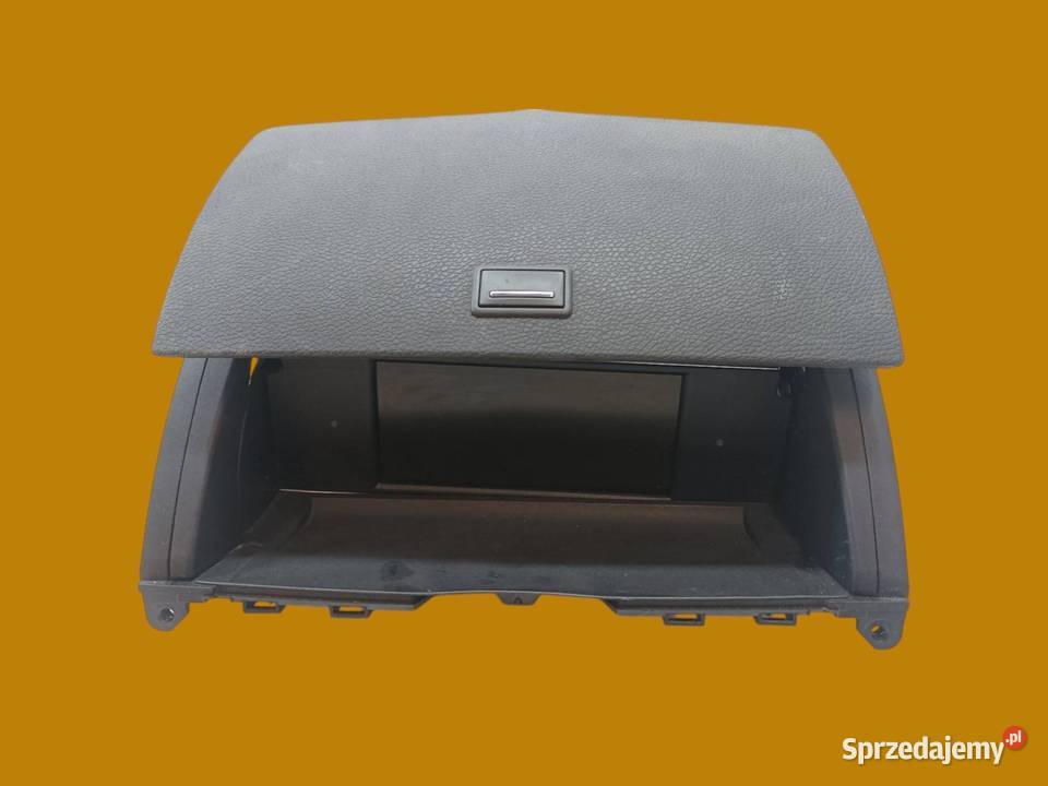 WYŚWIETLACZ A2046801231 MercedesBenz Cklasa III sprzedam