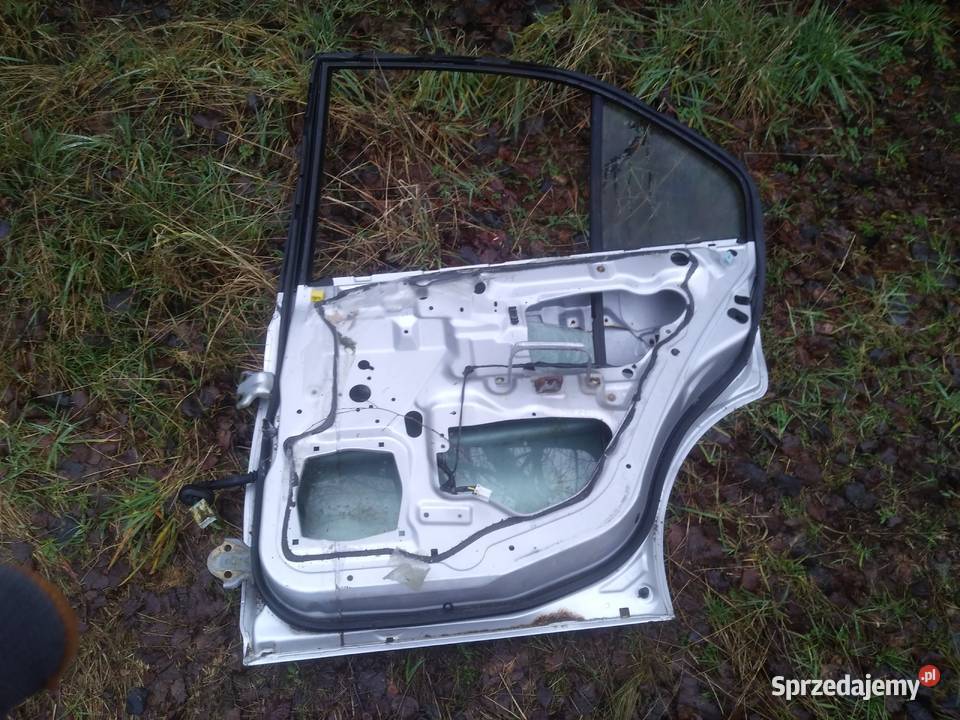 Mitsubishi GALANT VIII listwa drzwi A69 HB tył