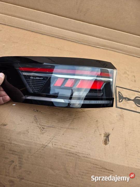 Lampa lewa lewy tył tylna VW Passat IX B9