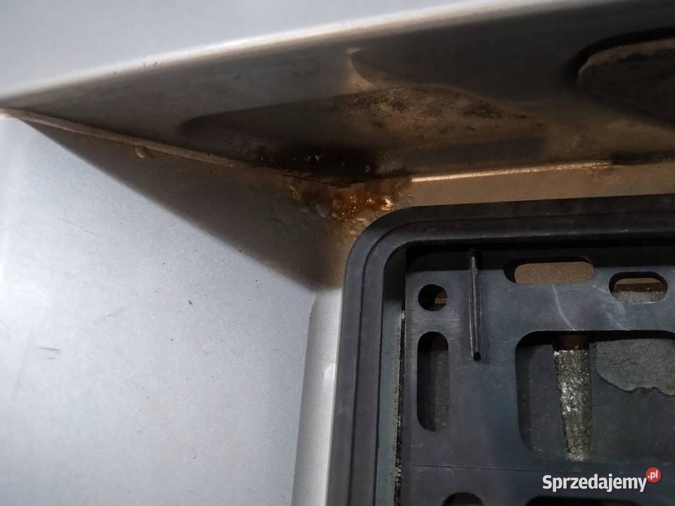 KLAPA TYŁ SZYBA KOMBI SREBRNA Audi A4 II