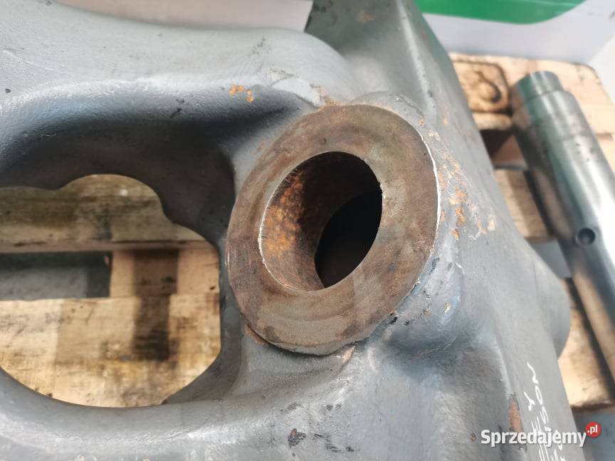 Wahacz osi napędowej Massey Ferguson 8670 Dana