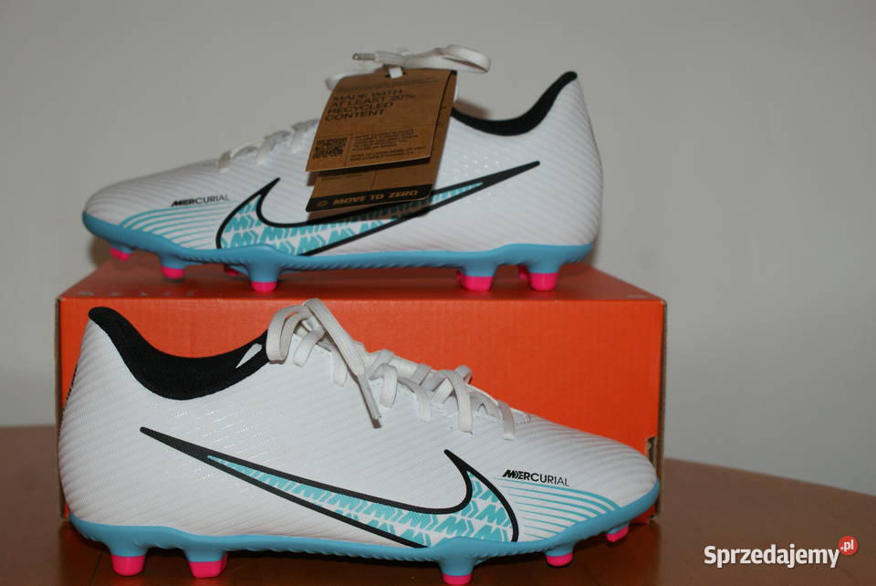 BUTY PIŁKARSKIE NIKE JR SUPERFLY 15 CLUB Piłka nożna Toruń sprzedam