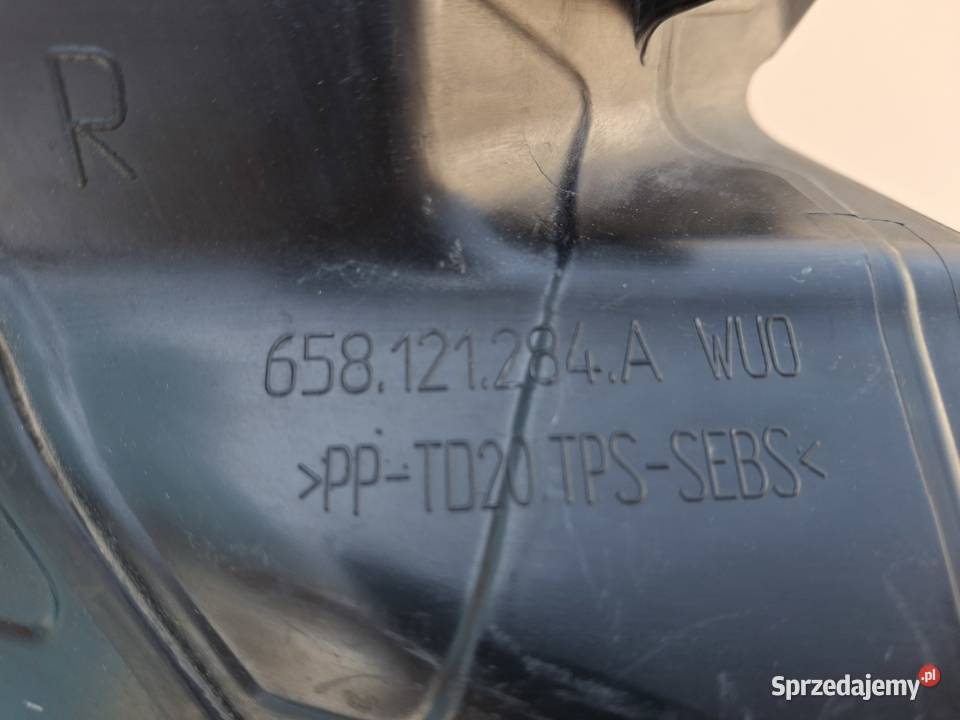 SKODA KAMIQ KIEROWNICA POWIETRZA PRAWA
