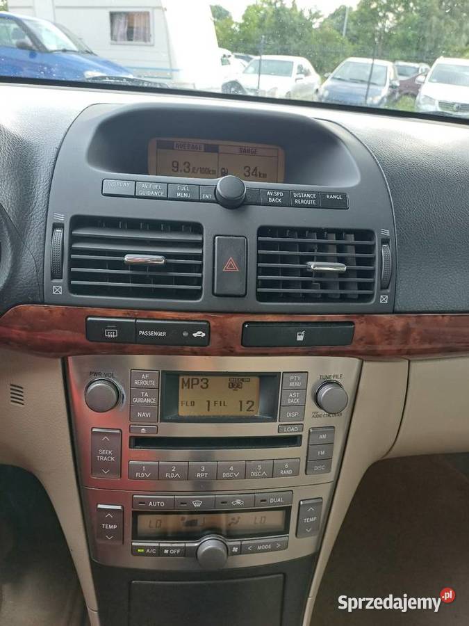 Toyota Avensis II Kombi 18 VVTi 129 LPG 2004r zmieniarka CD Lubin sprzedam