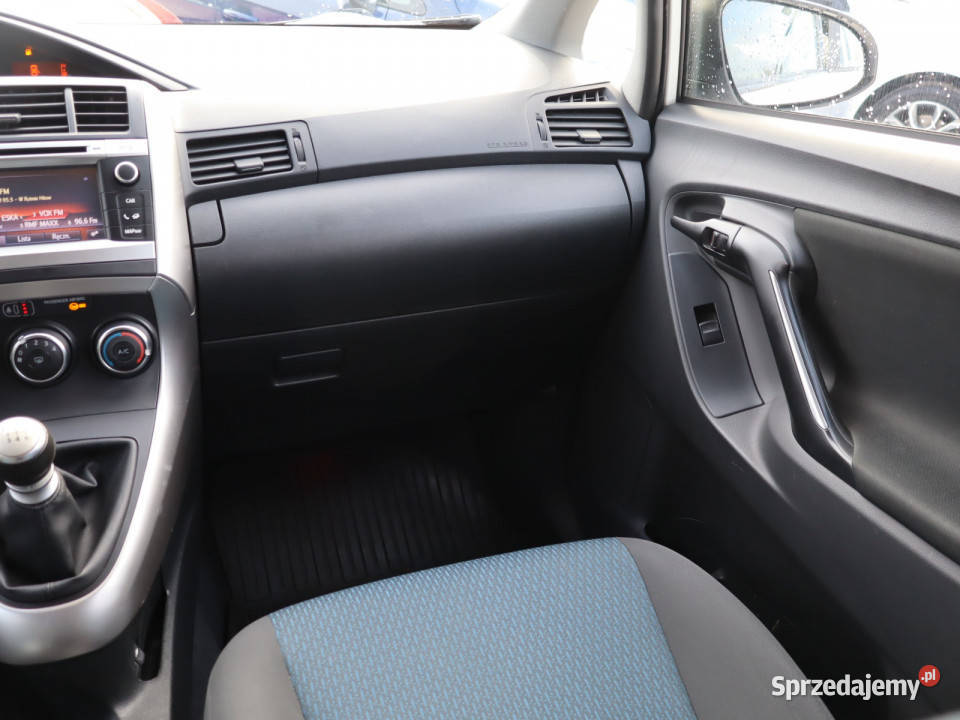 Toyota Verso 16 D4D gniazdo USB Katowice