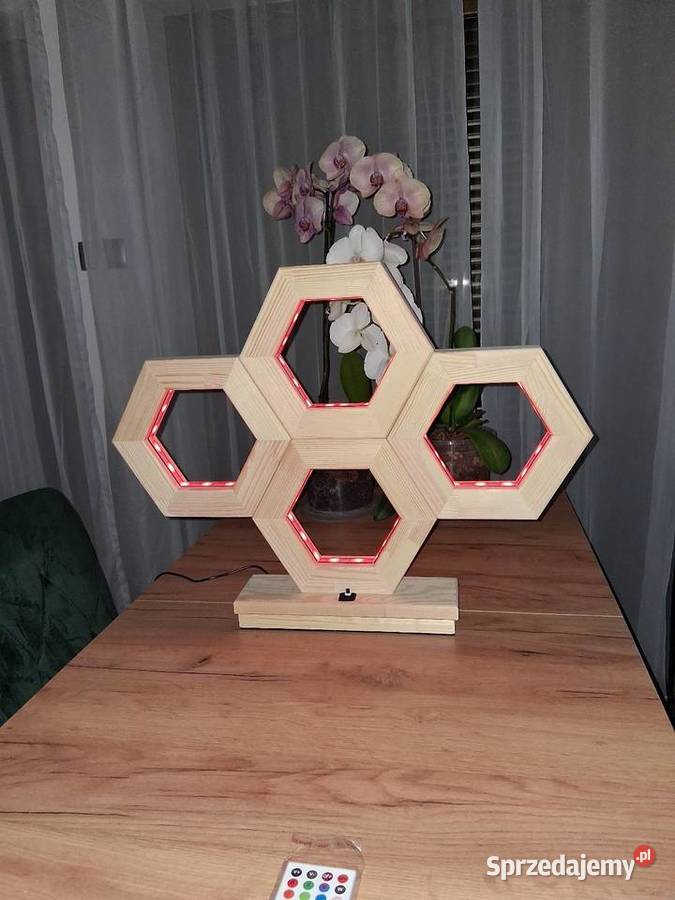 Lampa LED RGB z Drewna Hexagon Pilot Aplikacja Gajewniki-Kolonia
