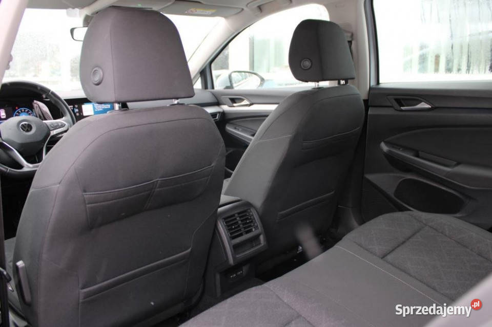 Volkswagen Golf 2022r ACC asystenci Carplay Kraków sprzedam