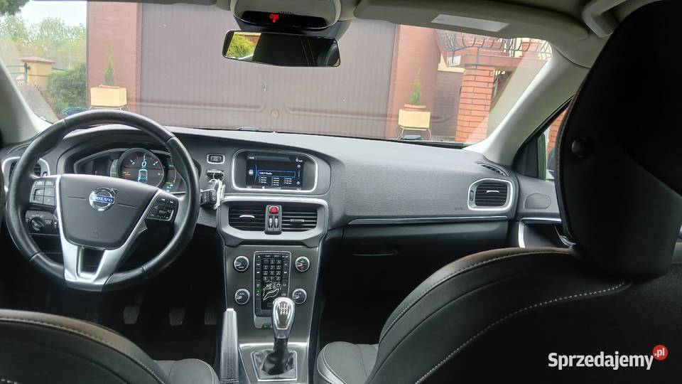 Volvo v40 momentum bezwypadkowy światła do jazdy dziennej Rzeszów