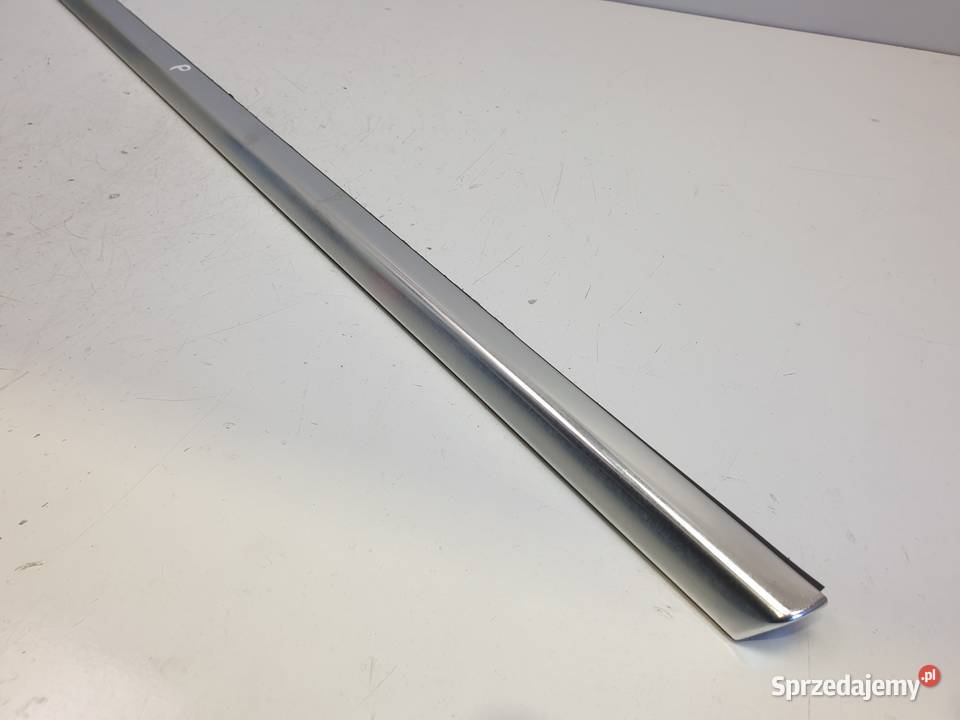 Mercedes W207 Coupe PRAWA LISTWA ZGARNIAJĄCA lubelskie Rudka