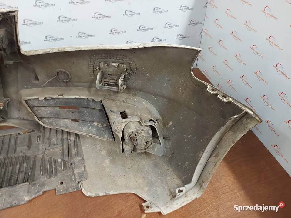 AUDI A4 B8 12r zderzak przód Kielce