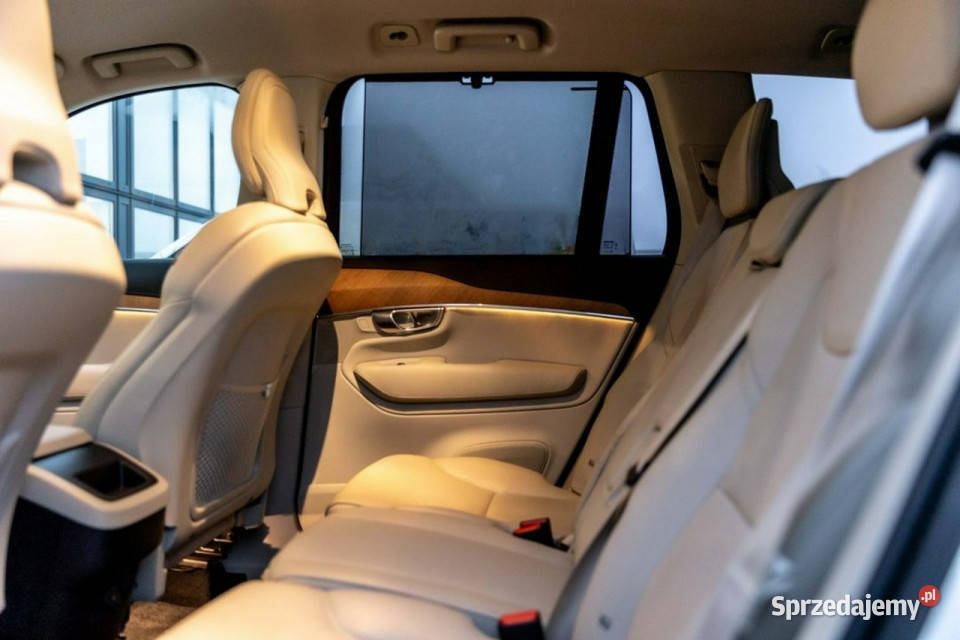 Volvo XC 90 VOLVO XC90 INSCRIPTION B5 20 235 Łódź sprzedam