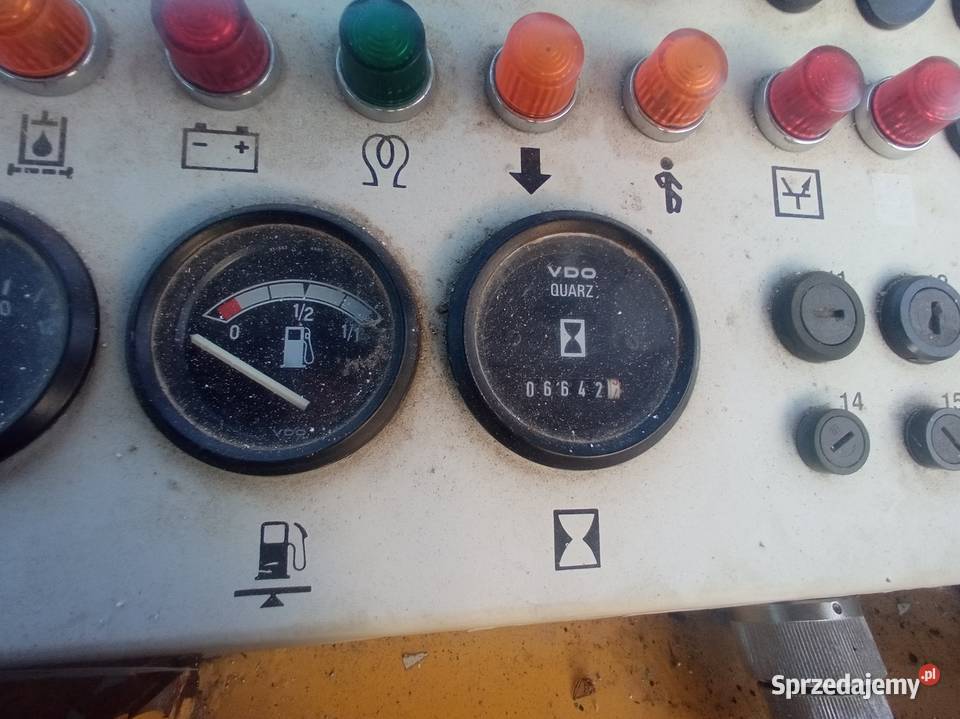 Spychacz Liebherr 732BL Rok produkcji 1995 świętokrzyskie Suchedniów