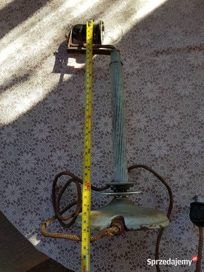PrzedwojennaZabytkowa działająca lampa stojąca