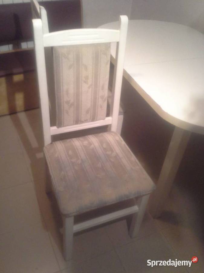 Krzesła białe tapicerowane
