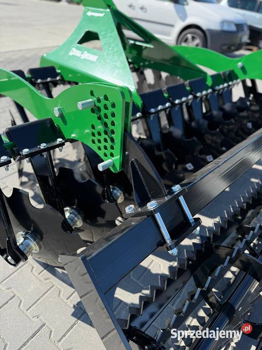8 MetalTechnik Brona talerzowa SMART dowóz cała