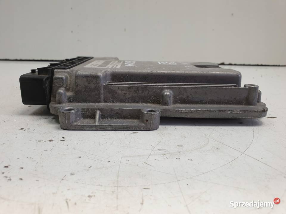 Renault Clio IV 15 DCi STEROWNIK SILNIKA Rudka