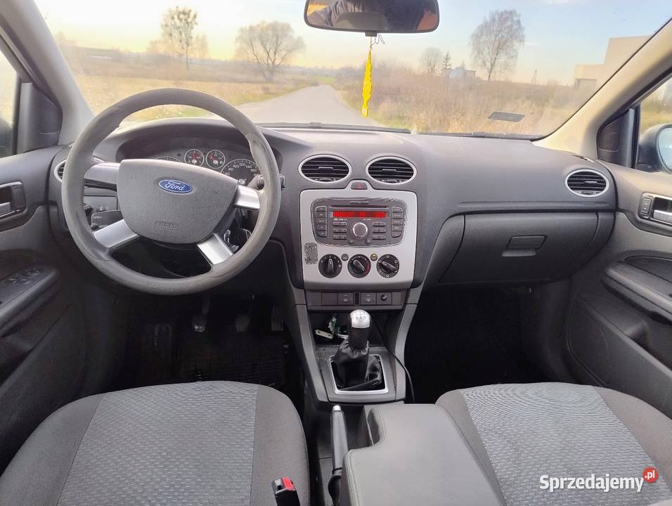 Ford Focus 16 benzyna wyposażenie 2007r Gniewkowo sprzedam