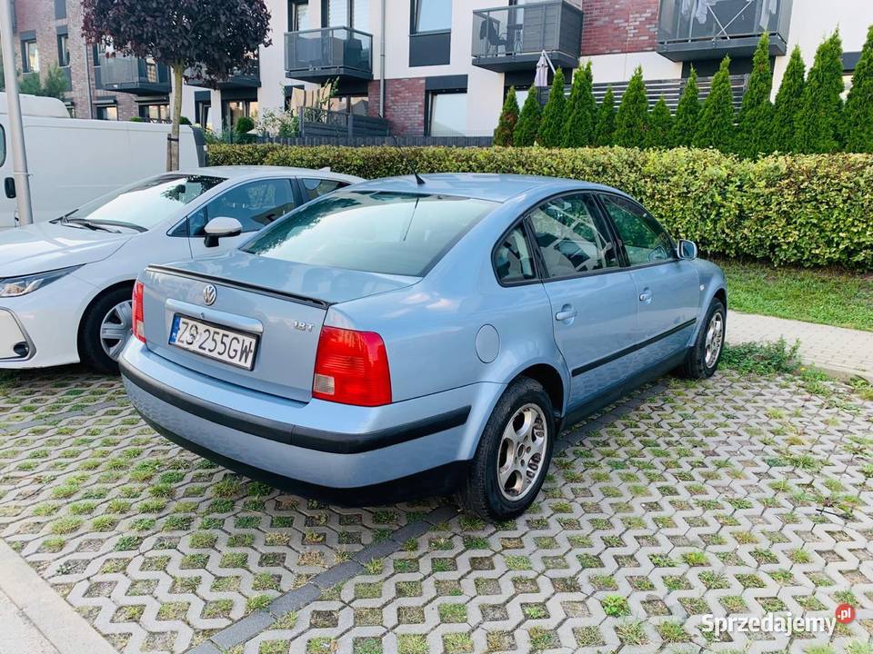 Volkswagen Passat b5 18b 20V sedan manualna