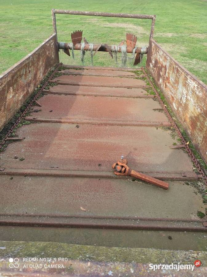 Rozrzutnik obornika dwuosiowy Czarna Białostocka nieuszkodzony Długosiodło